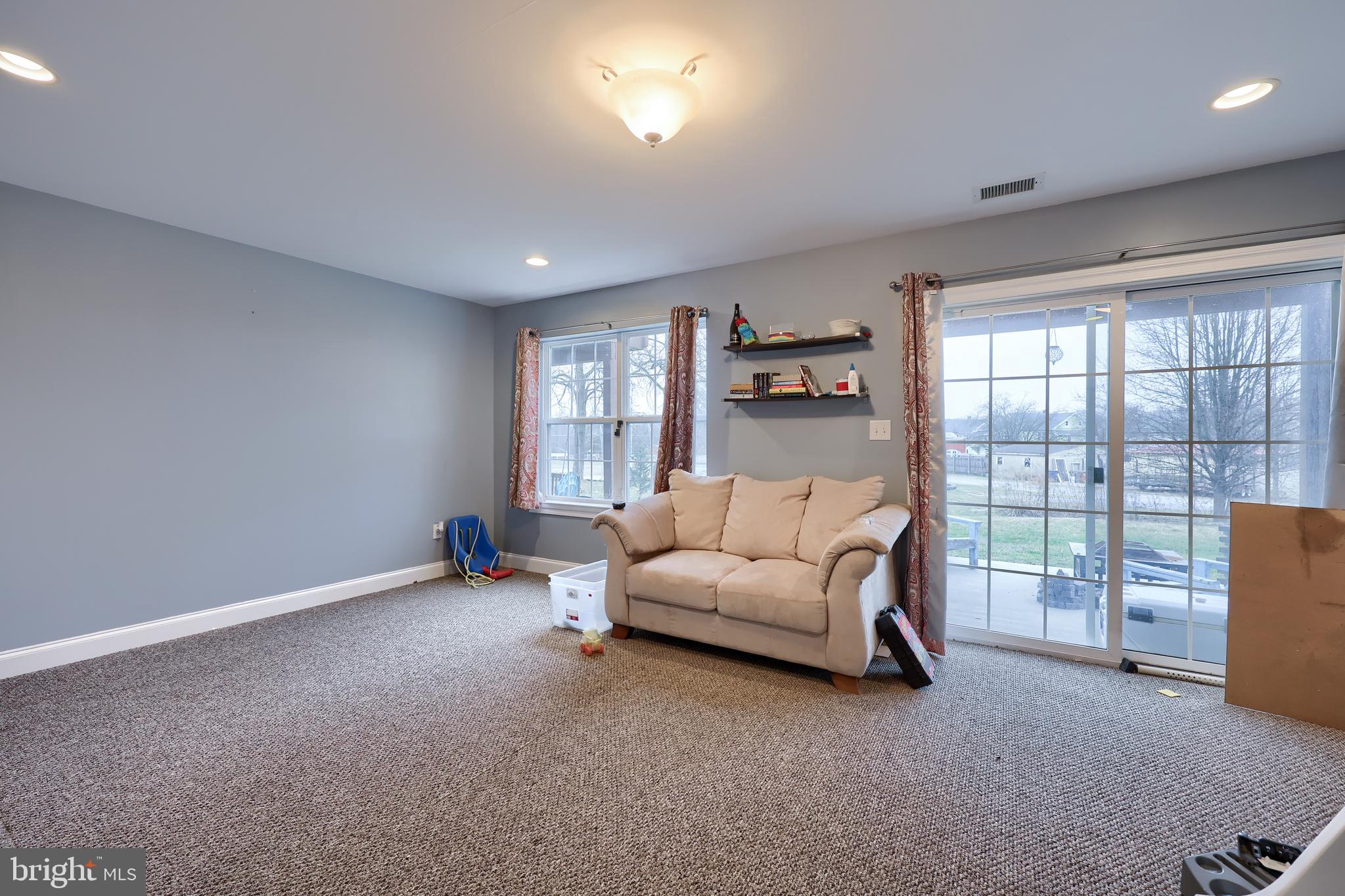 PARKSIDE TOWNHOMES - Residential
