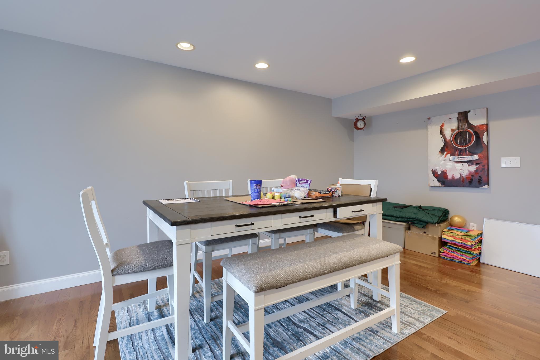 PARKSIDE TOWNHOMES - Residential