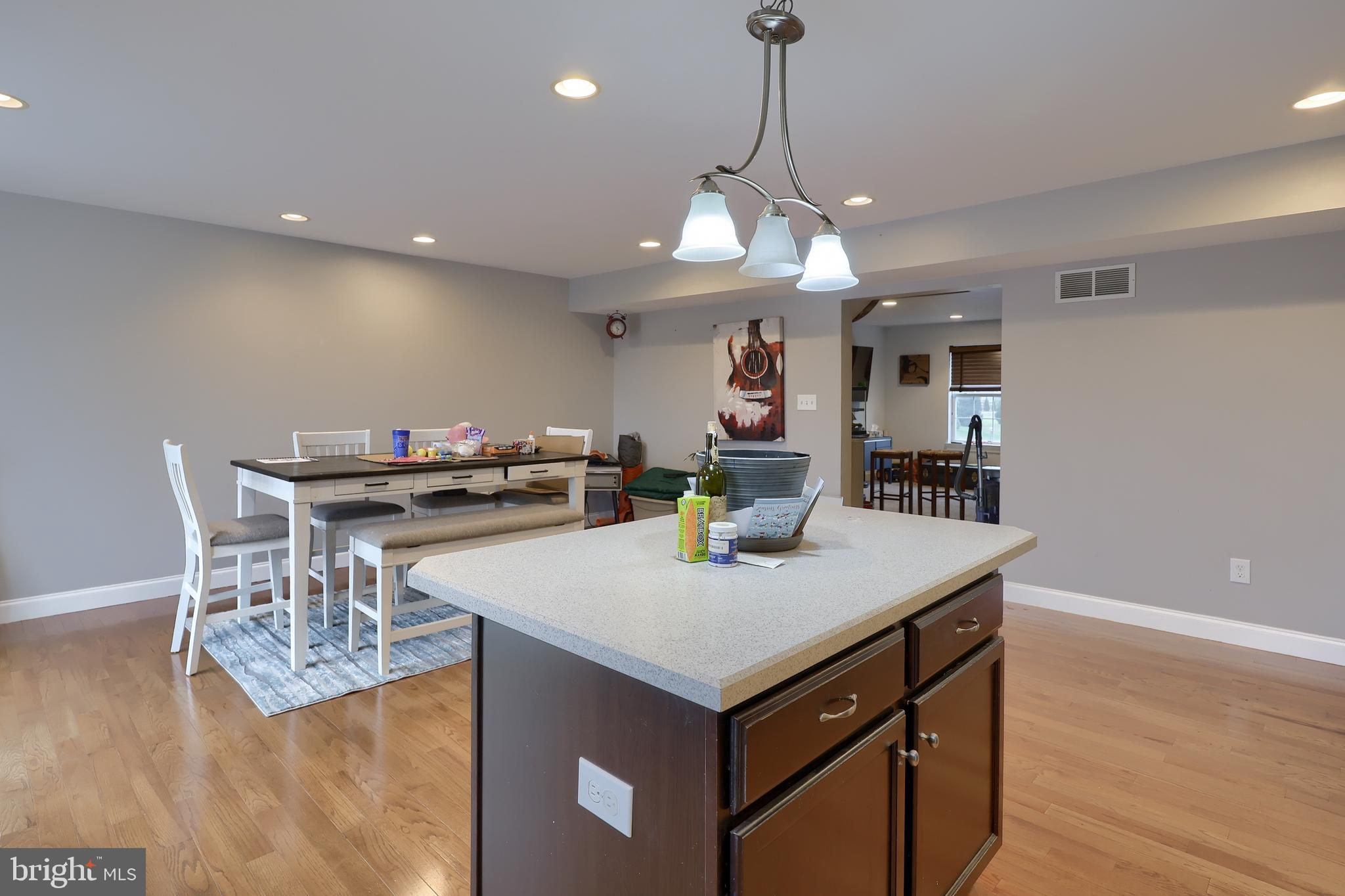 PARKSIDE TOWNHOMES - Residential