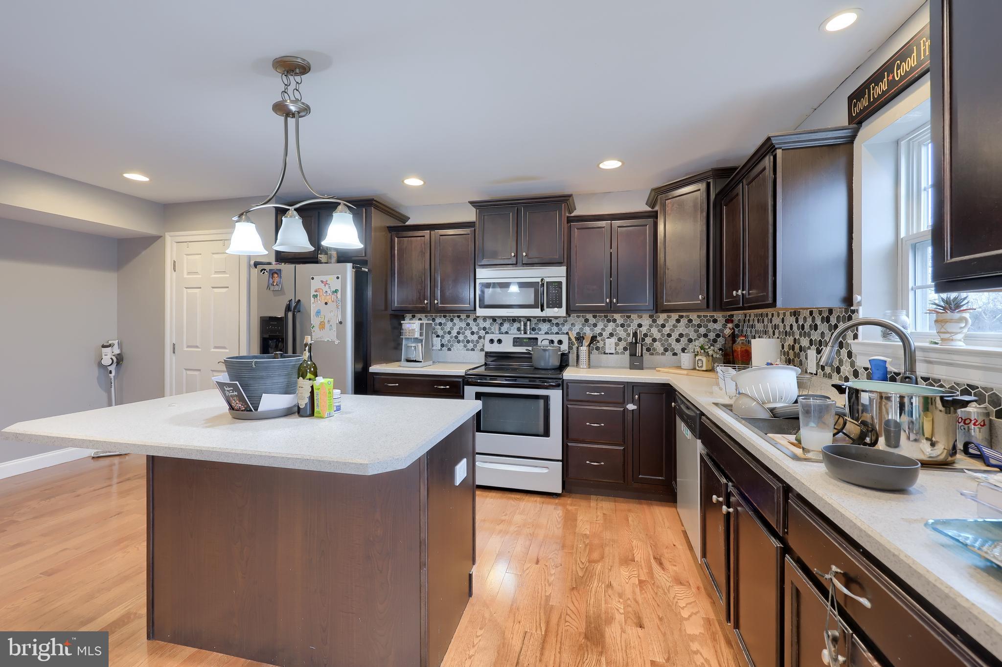 PARKSIDE TOWNHOMES - Residential