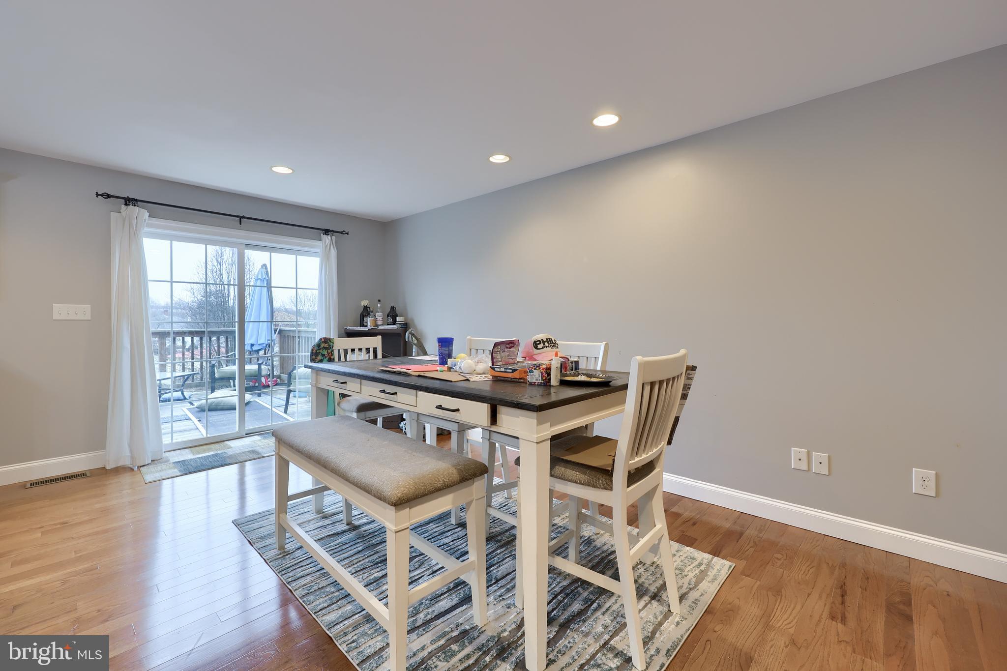 PARKSIDE TOWNHOMES - Residential