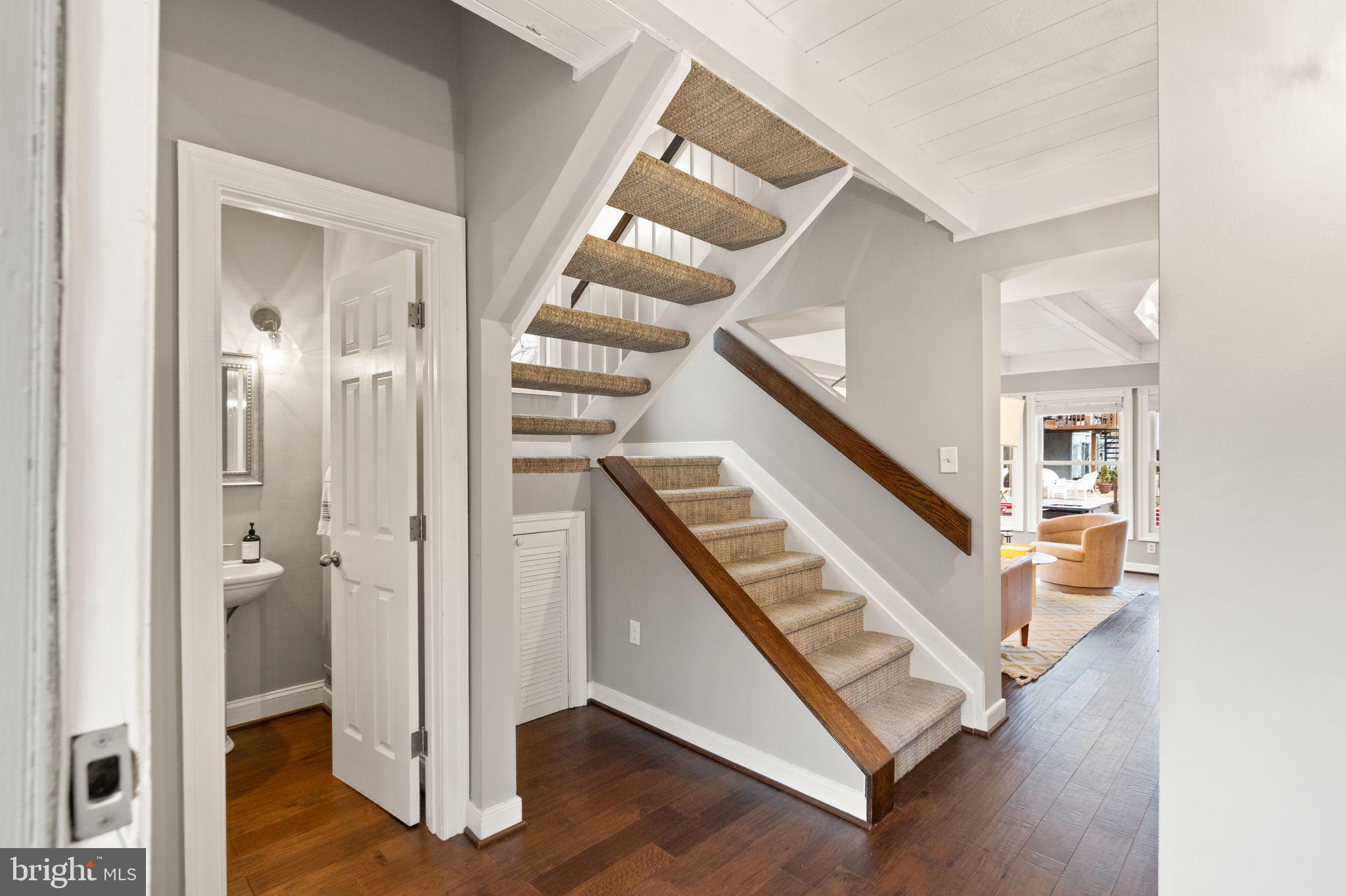 THE WHARF CLUSTER - Residential
