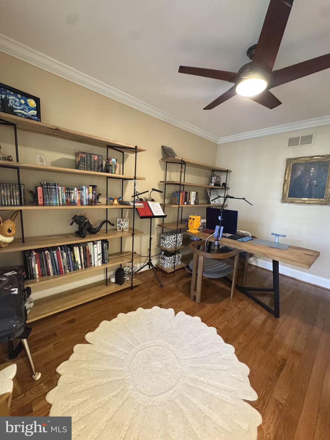 FOXCROFT OF BLUE B - Residential
