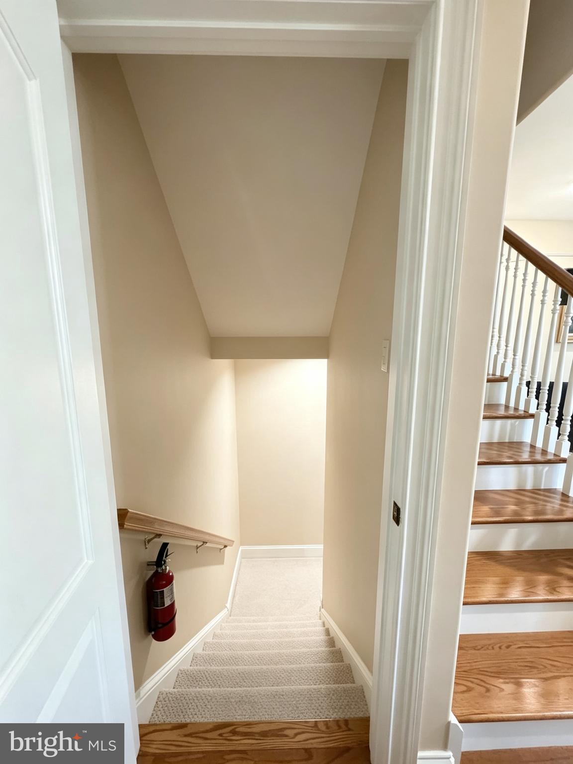 FOXCROFT OF BLUE B - Residential