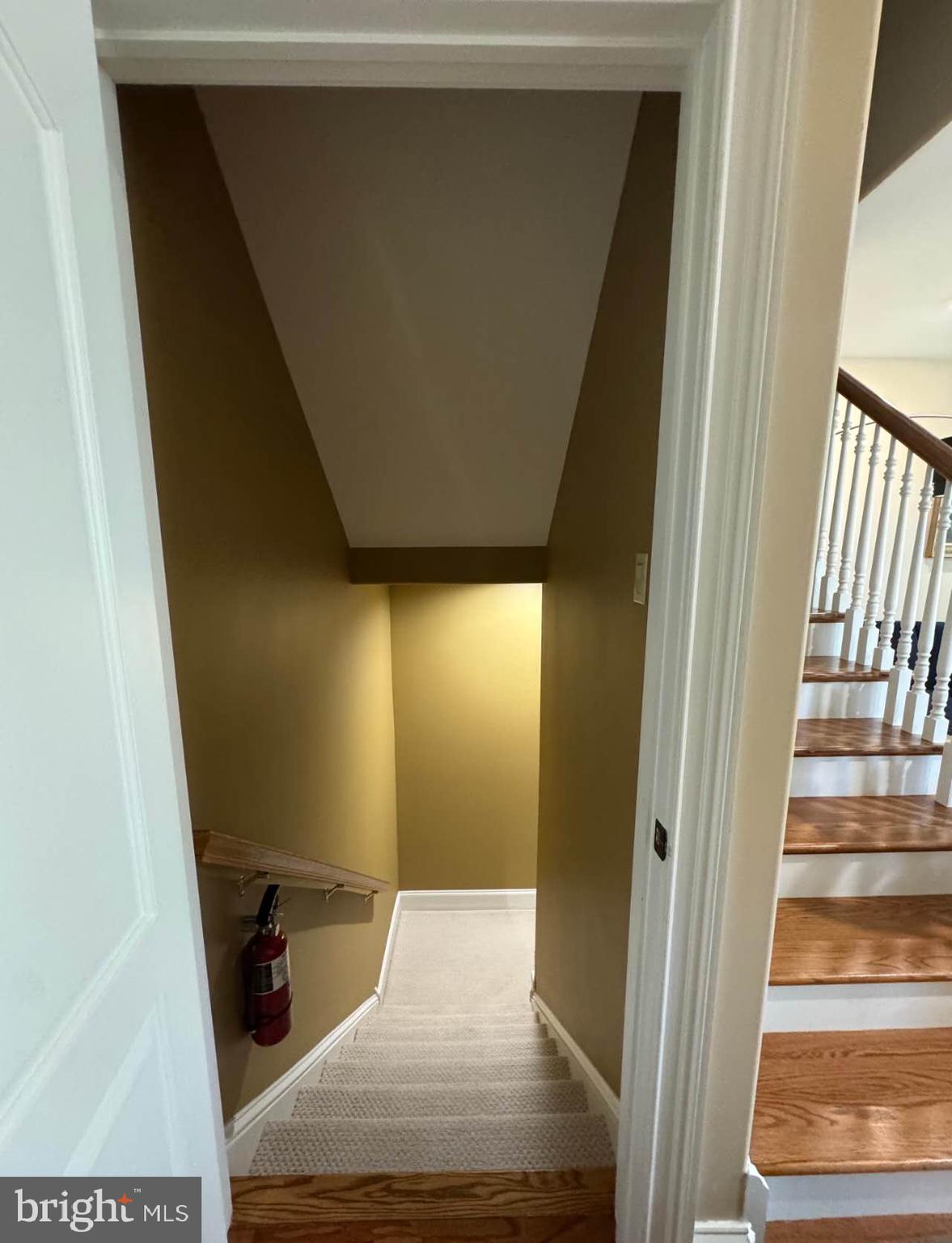 FOXCROFT OF BLUE B - Residential