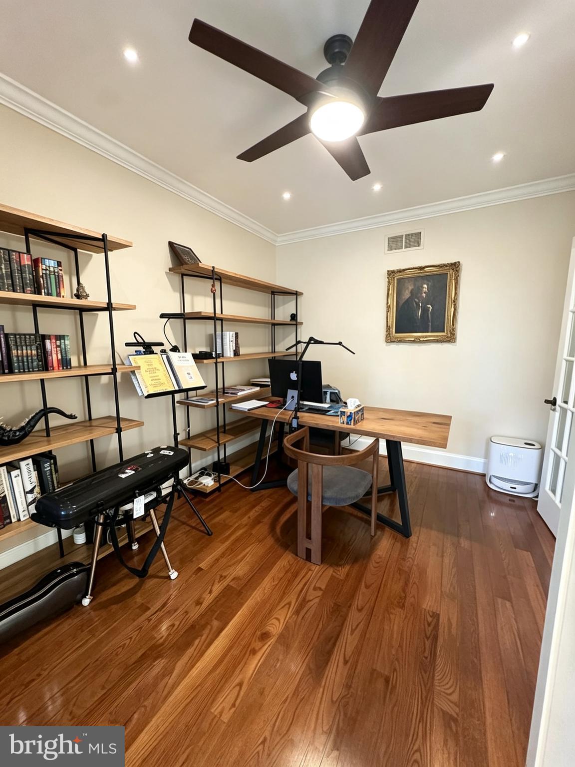FOXCROFT OF BLUE B - Residential