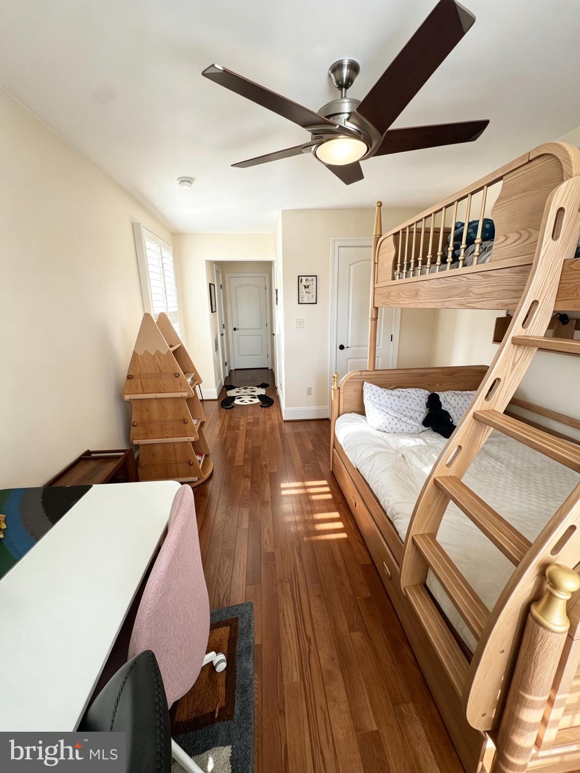 FOXCROFT OF BLUE B - Residential