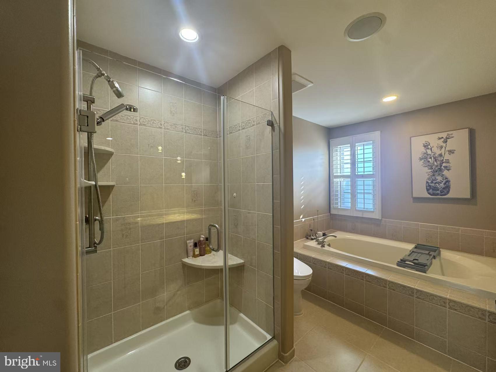 FOXCROFT OF BLUE B - Residential