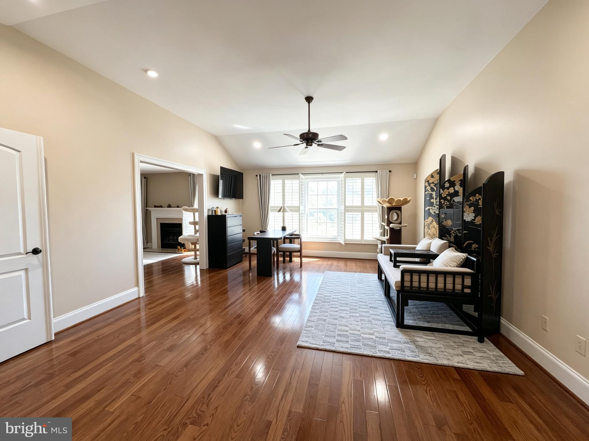 FOXCROFT OF BLUE B - Residential