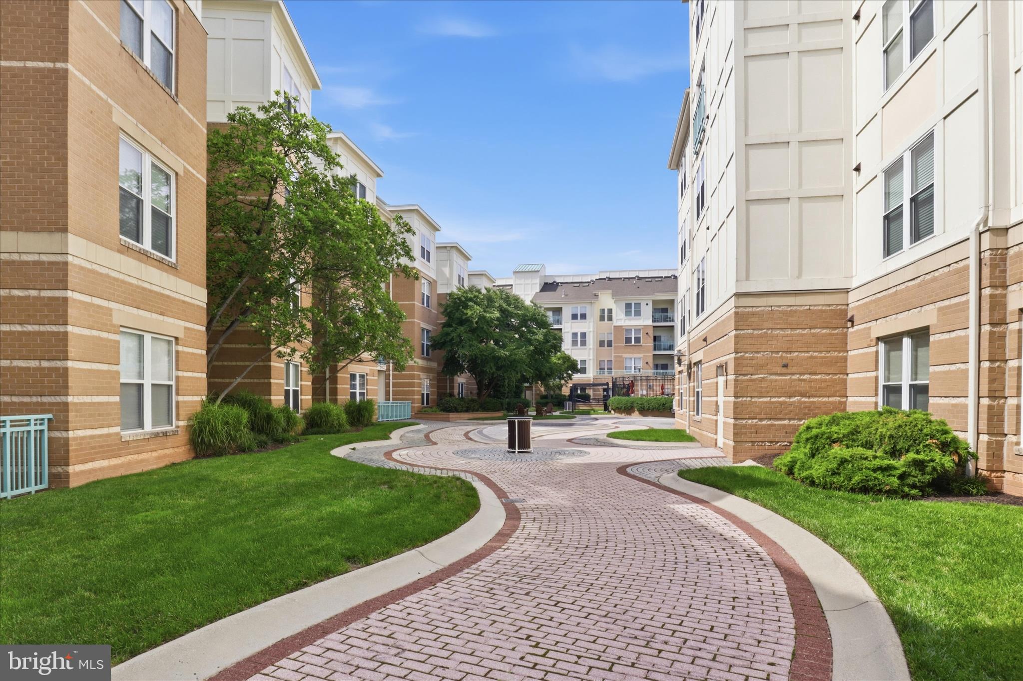 MARKET STREET AT TOWN CENTER - Residential