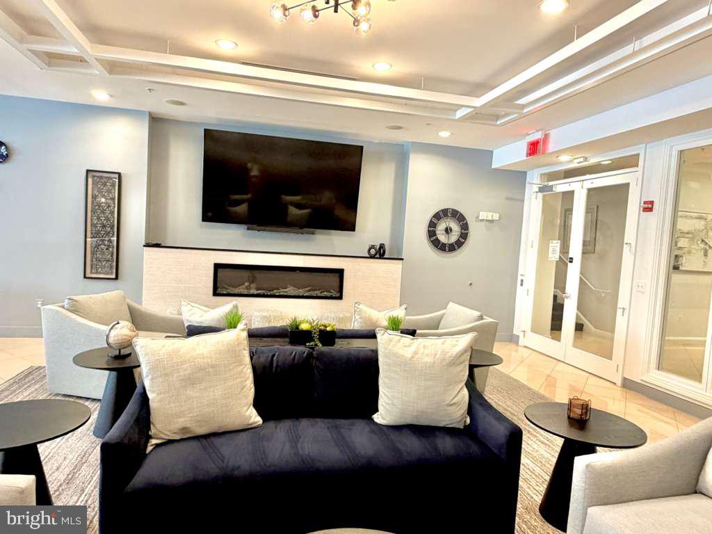 MARKET STREET AT TOWN CENTER - Residential