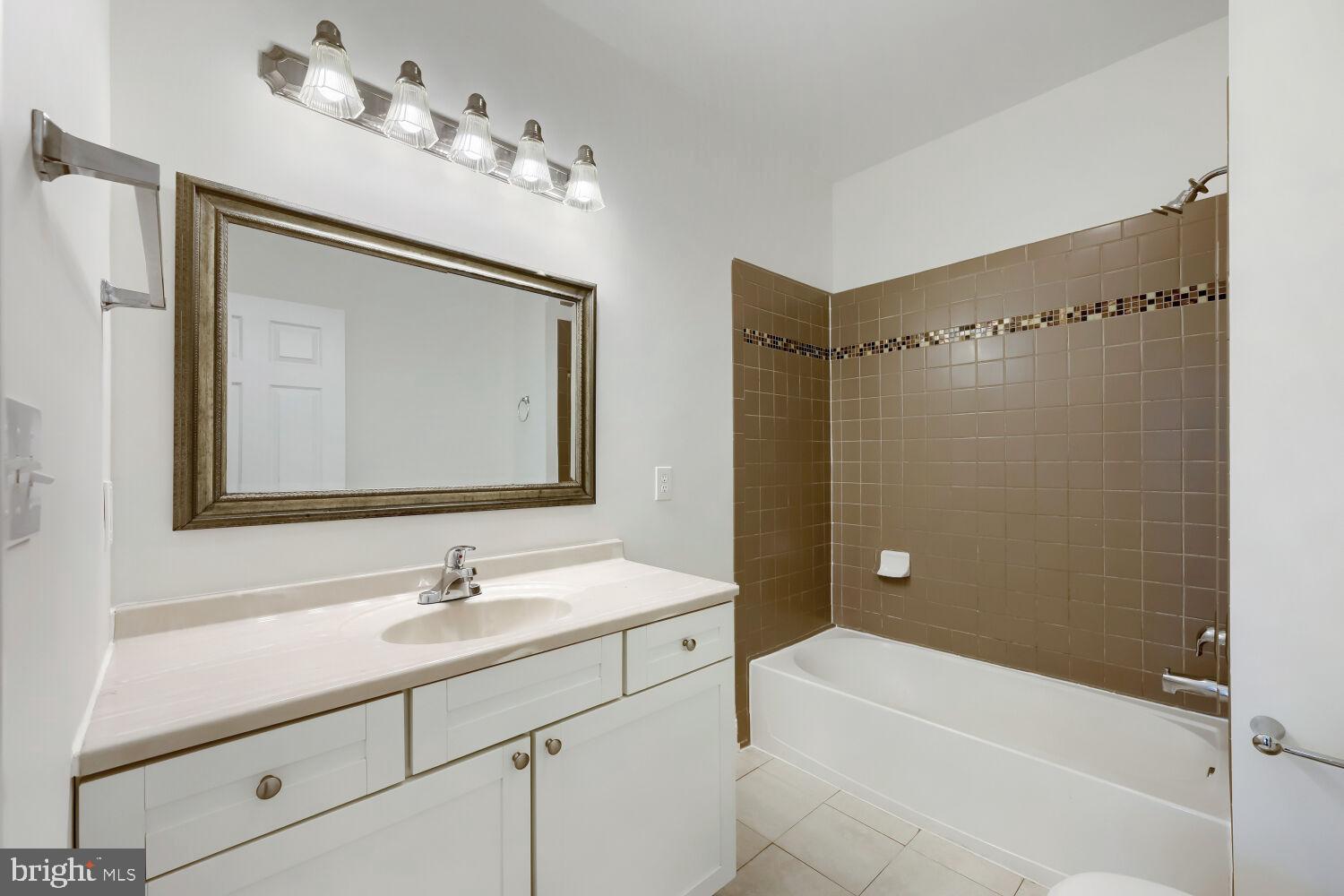 OLIVER - Residential