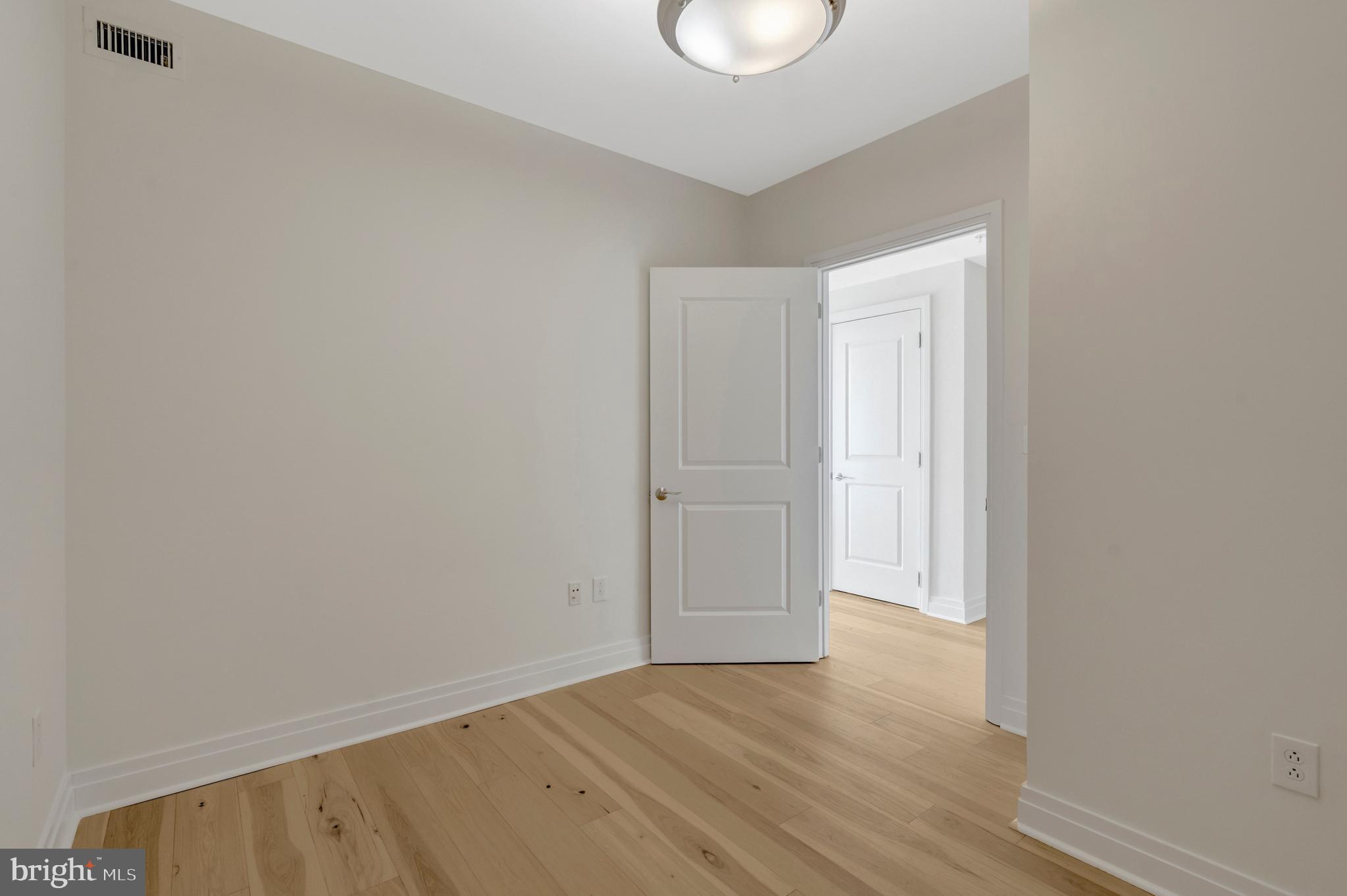 ONE PARK CREST CONDOMINIUM - Residential