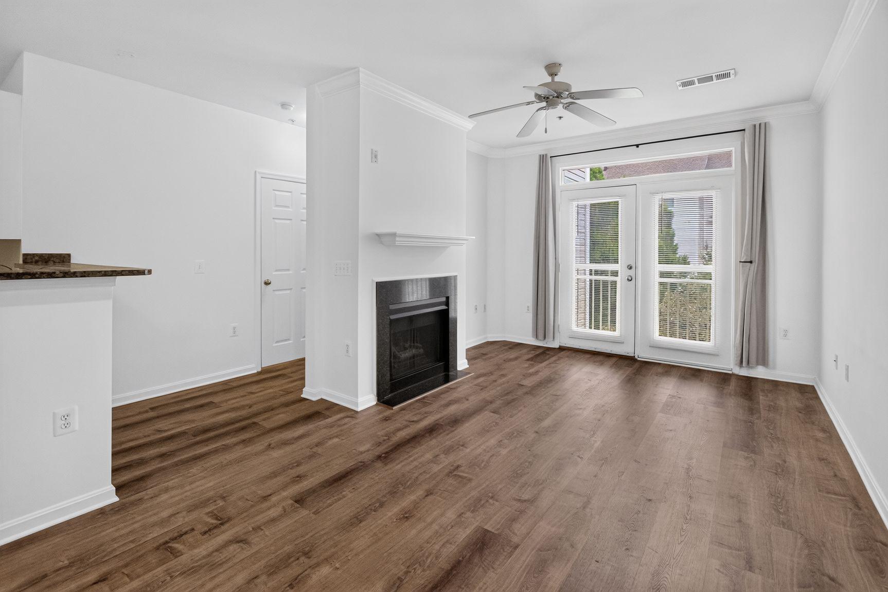 MARQUIS AT VIENNA STATION - Residential
