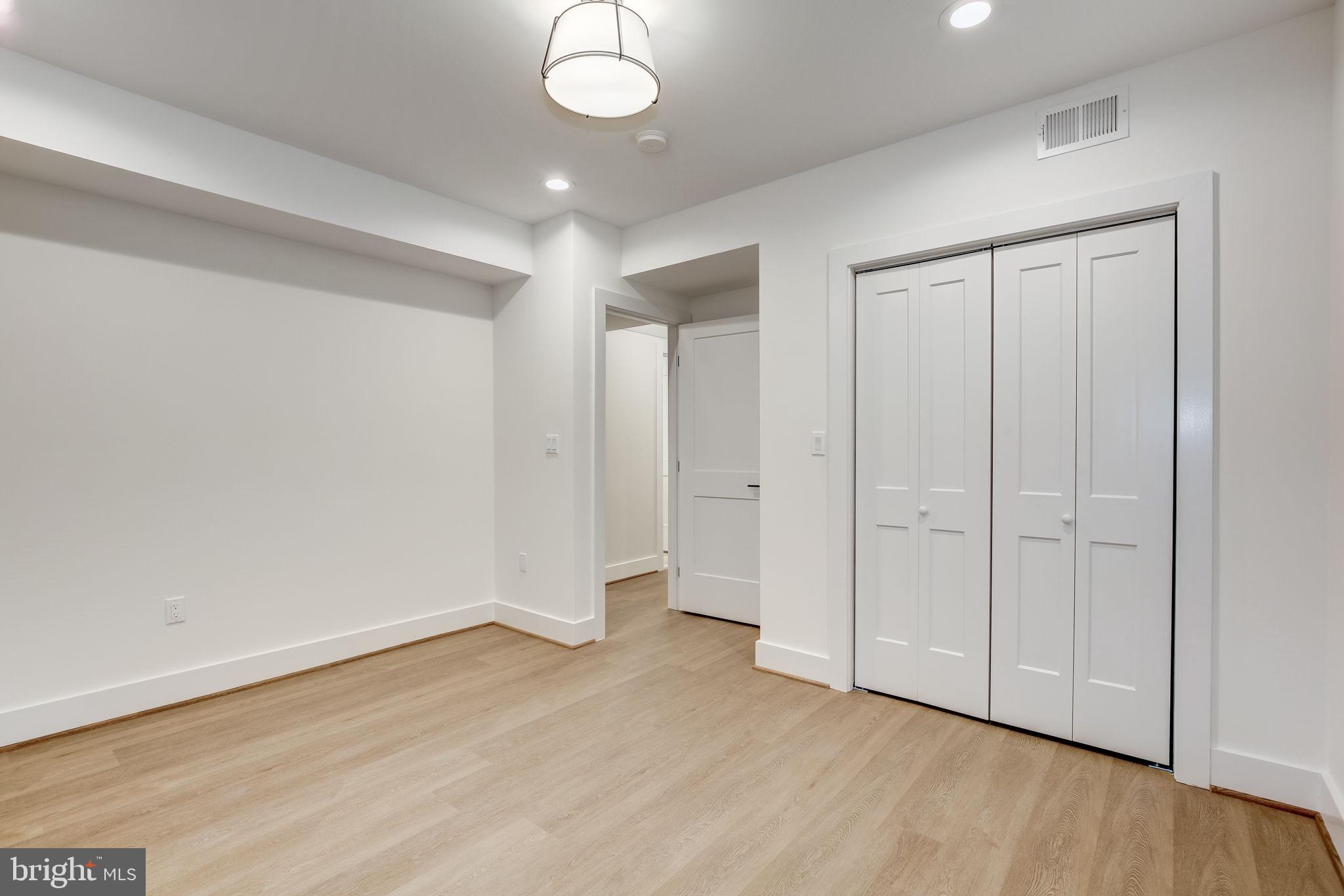 TAKOMA PARK - Residential