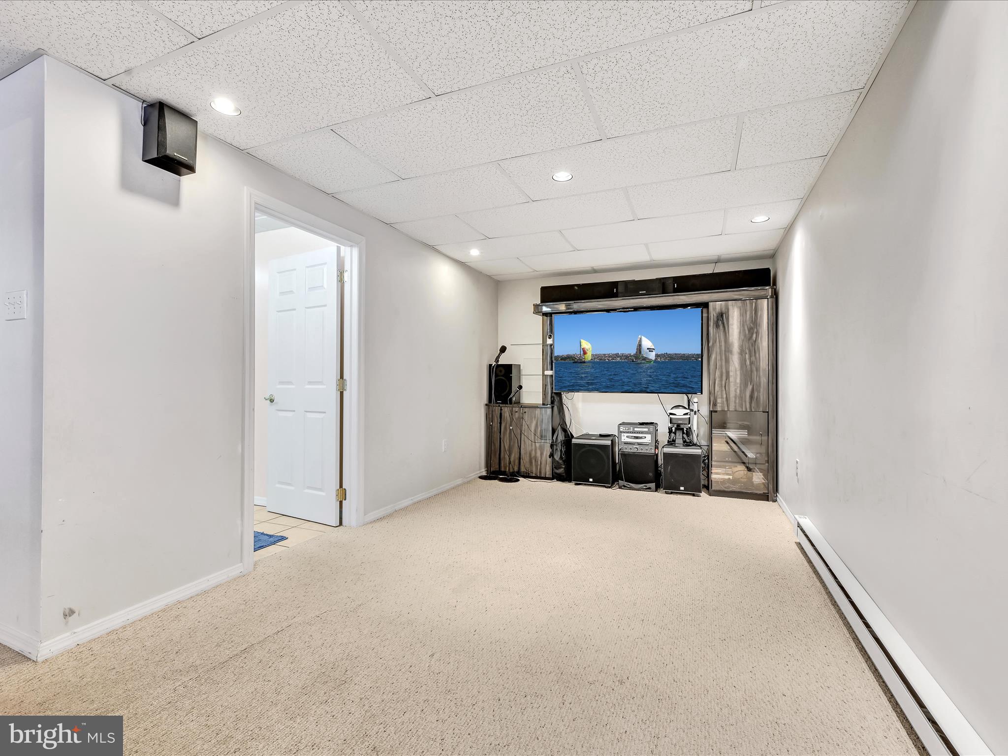LAKE WYNONAH - Residential
