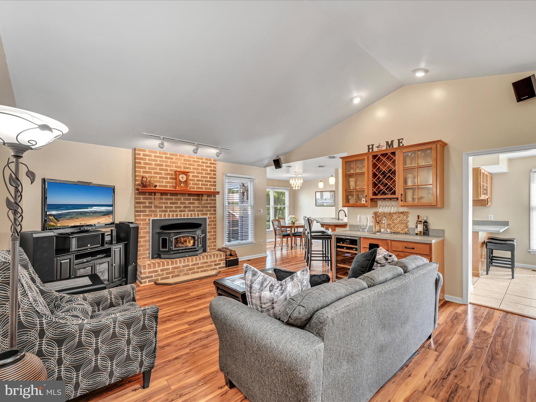 LAKE WYNONAH - Residential