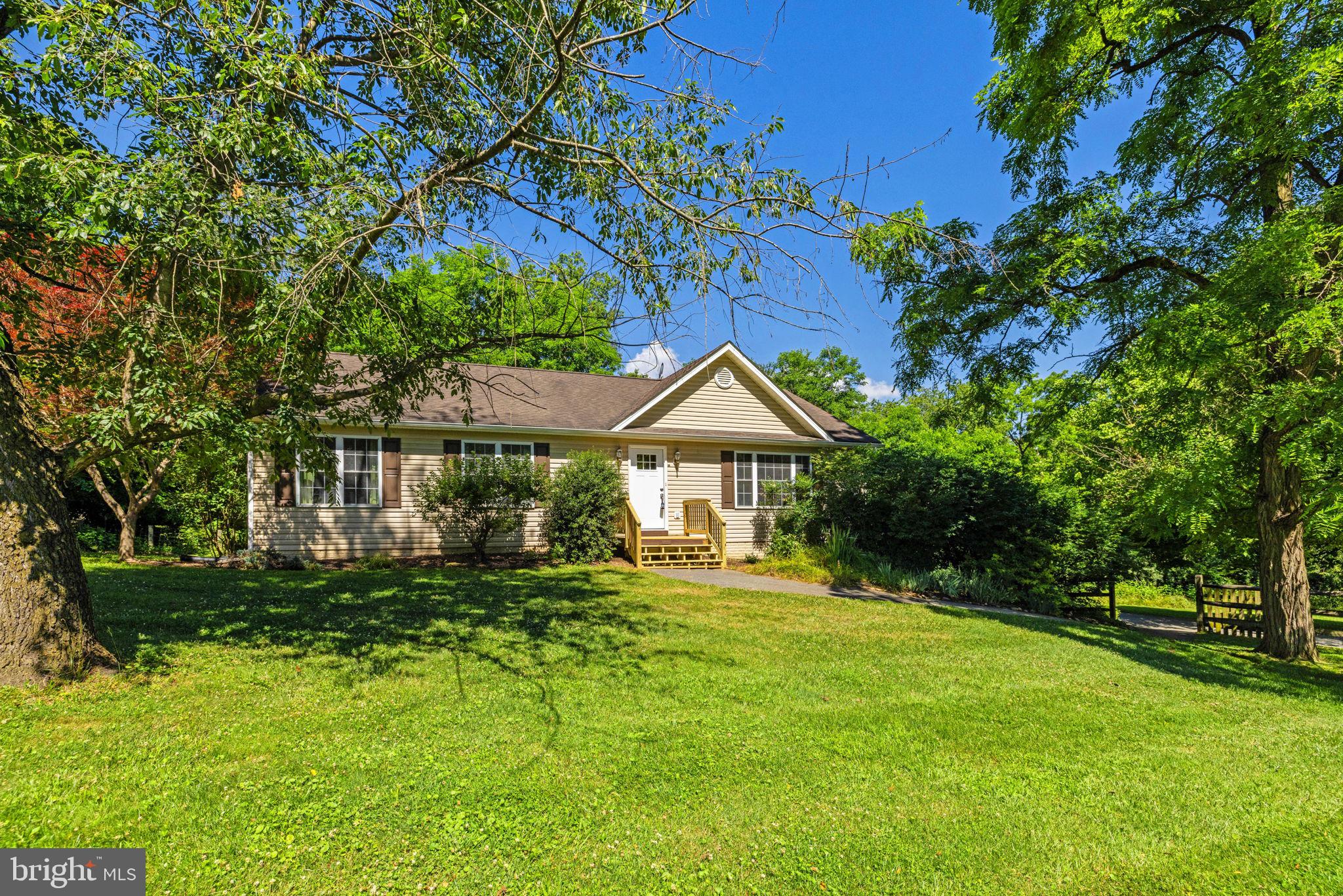 RIVERSIDE ACRES - Residential
