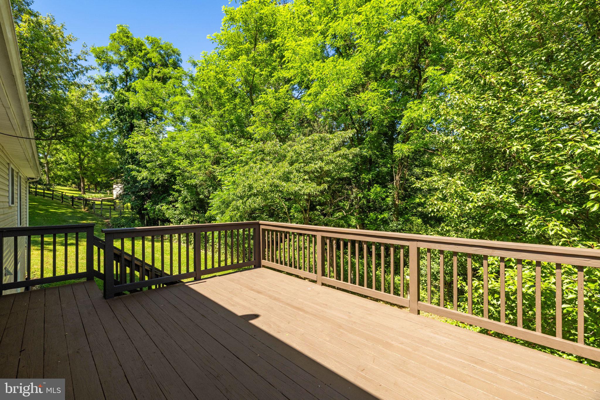 RIVERSIDE ACRES - Residential