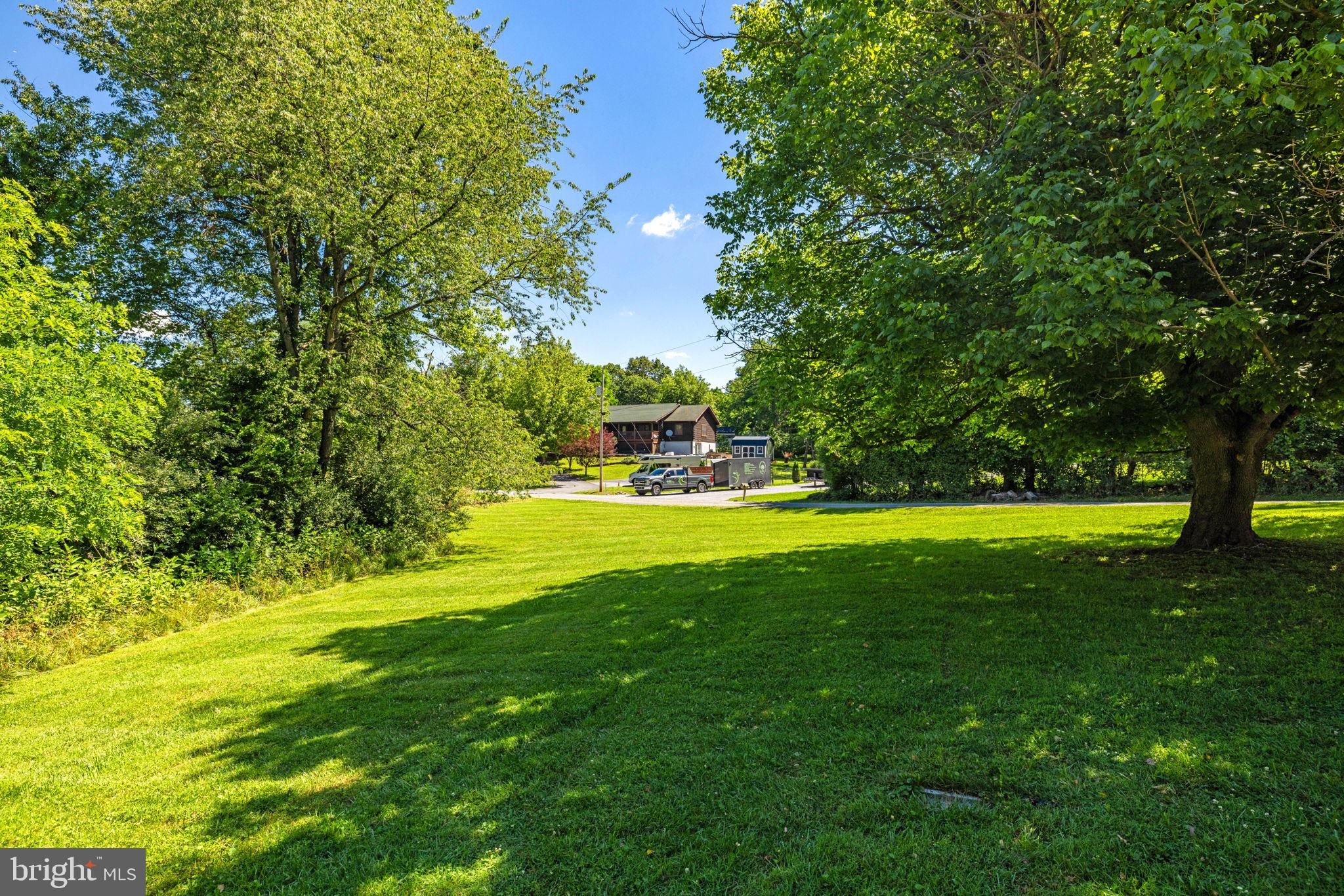 RIVERSIDE ACRES - Residential