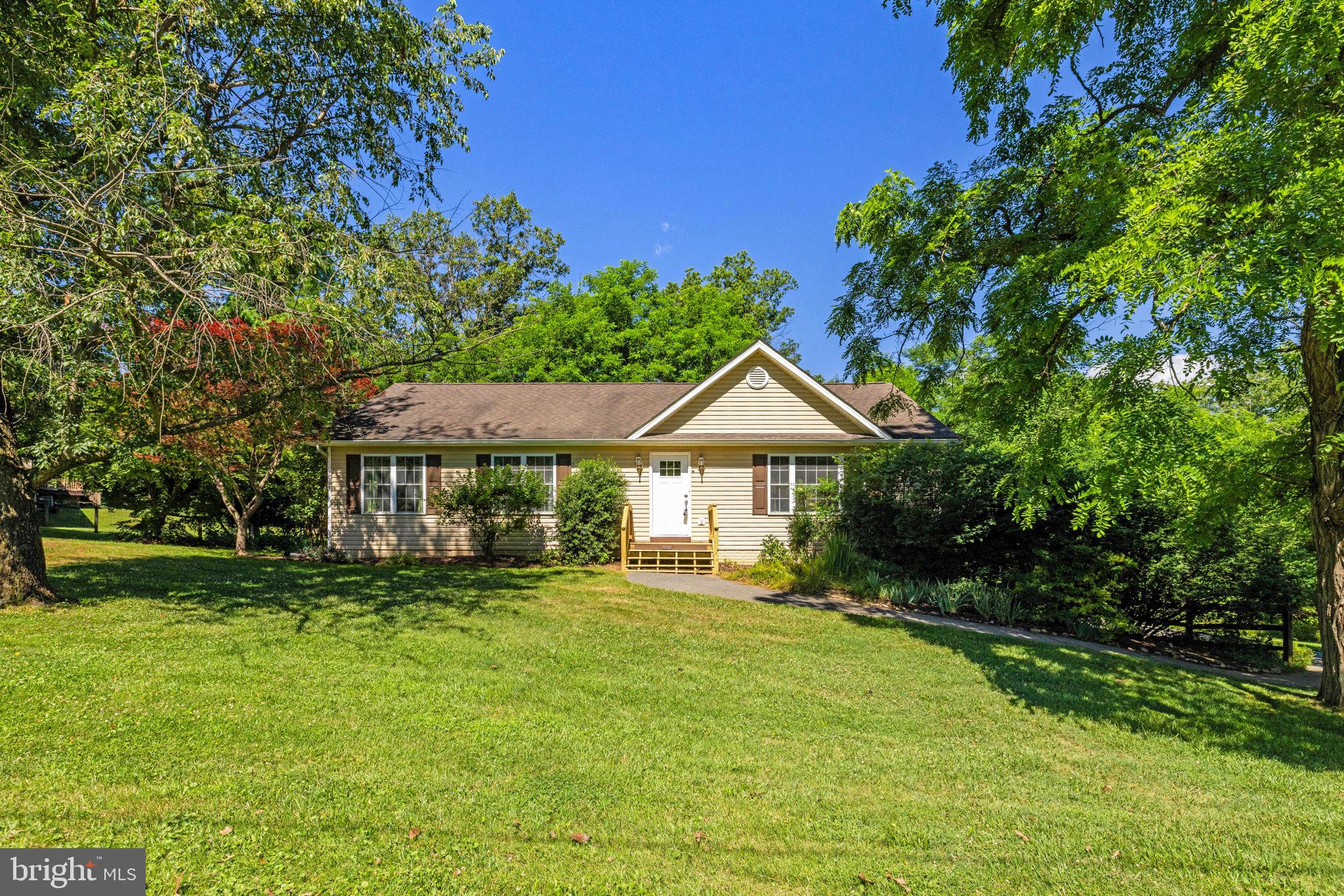 RIVERSIDE ACRES - Residential