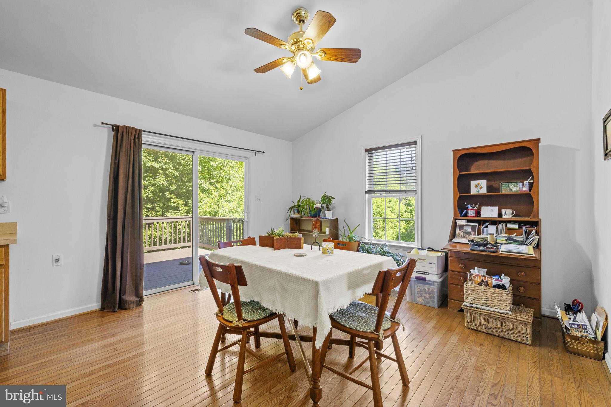 RIVERSIDE ACRES - Residential