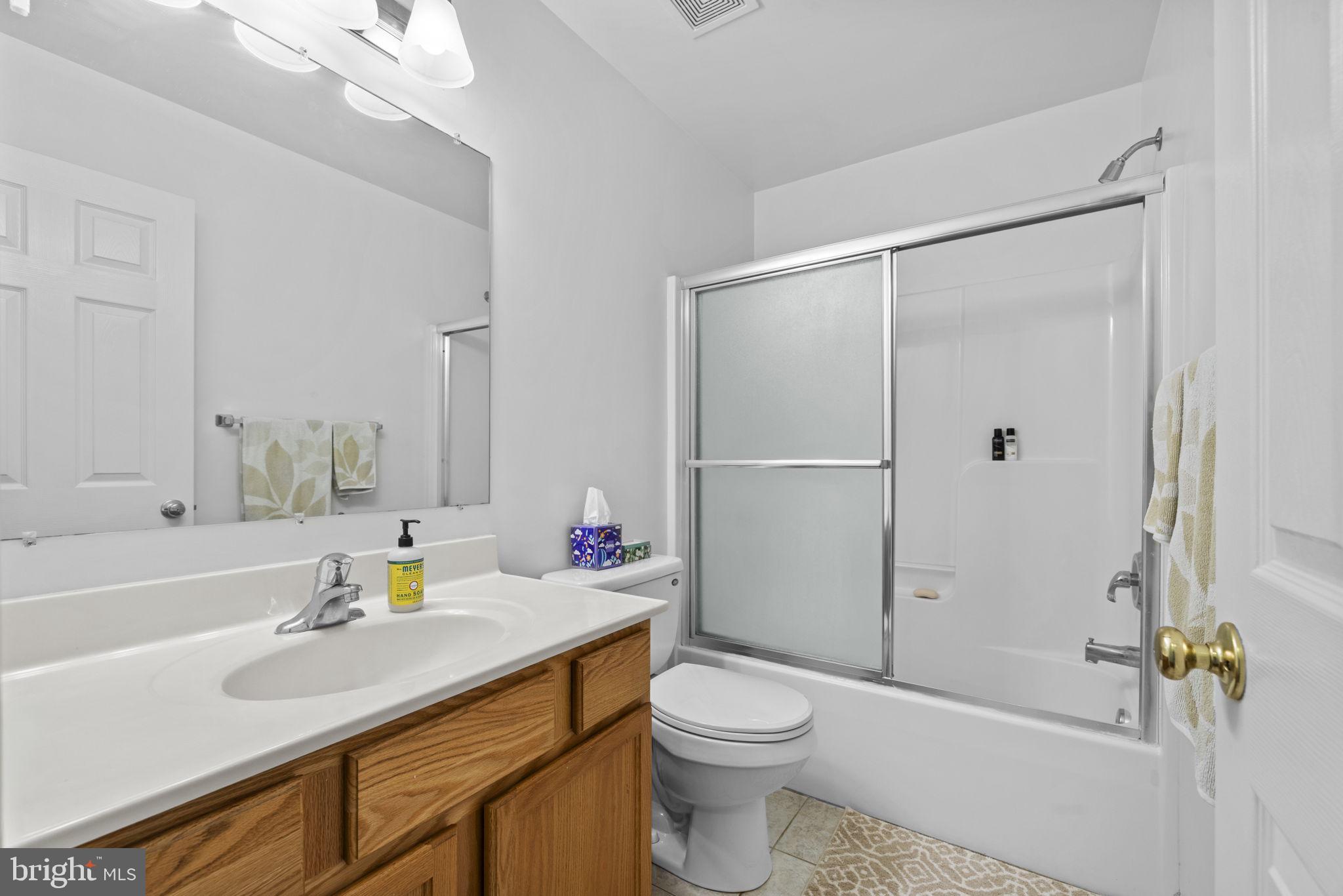 RIVERSIDE ACRES - Residential