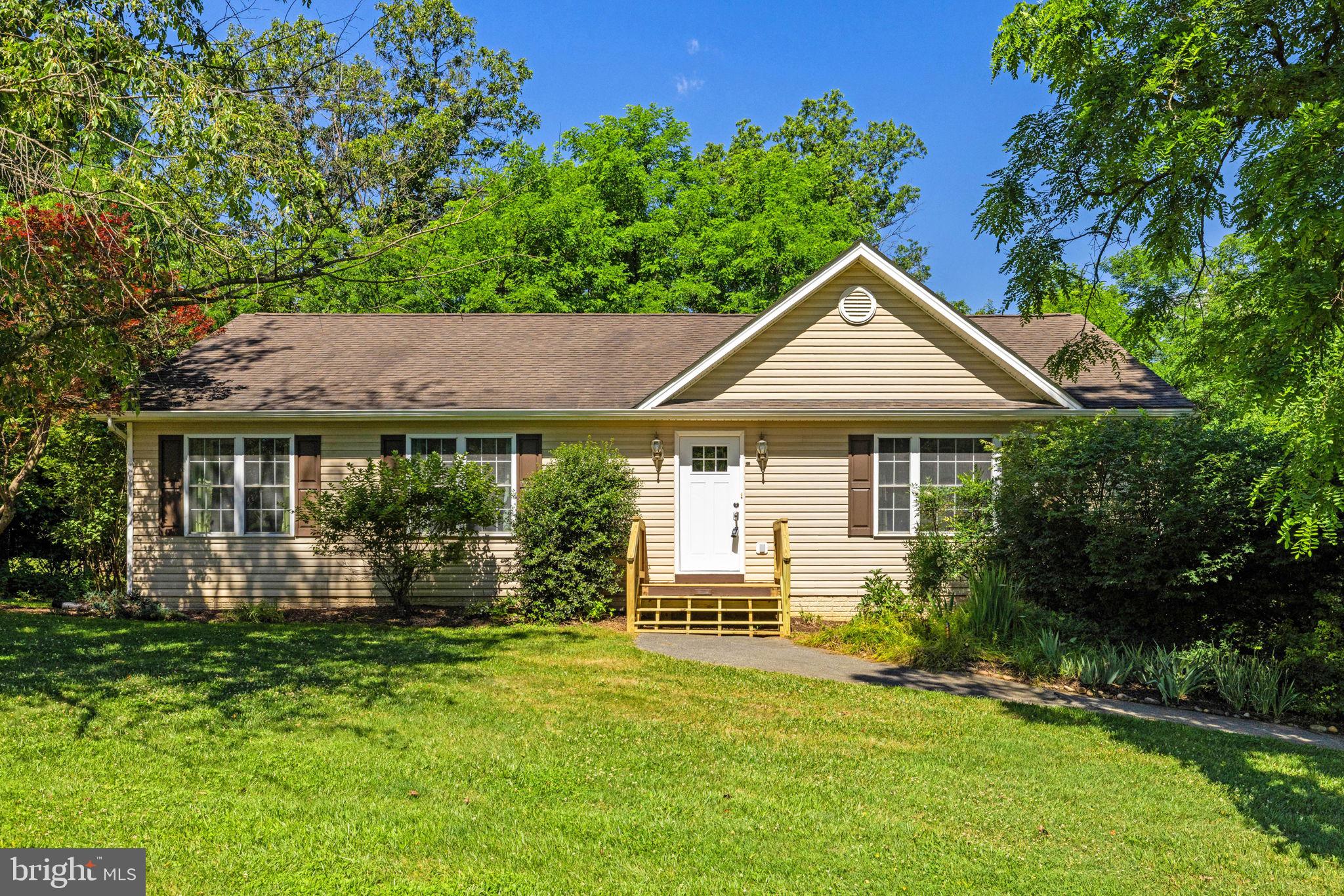 RIVERSIDE ACRES - Residential