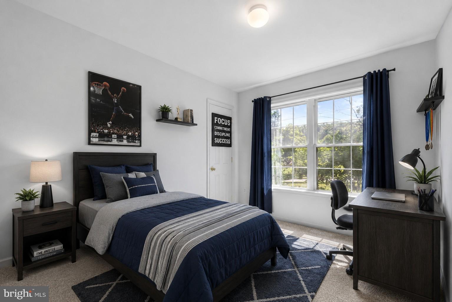 RIVERSIDE ACRES - Residential