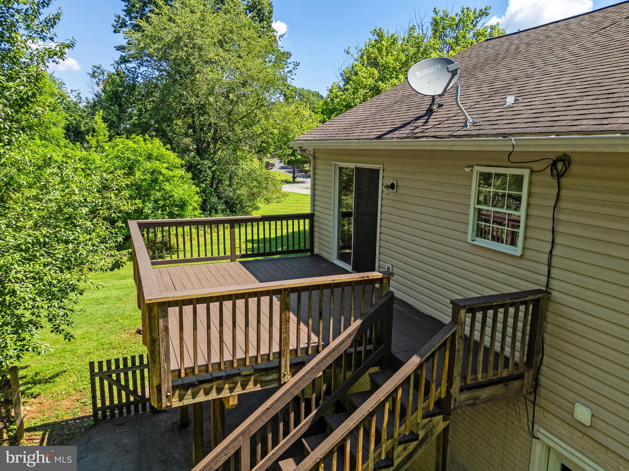 RIVERSIDE ACRES - Residential