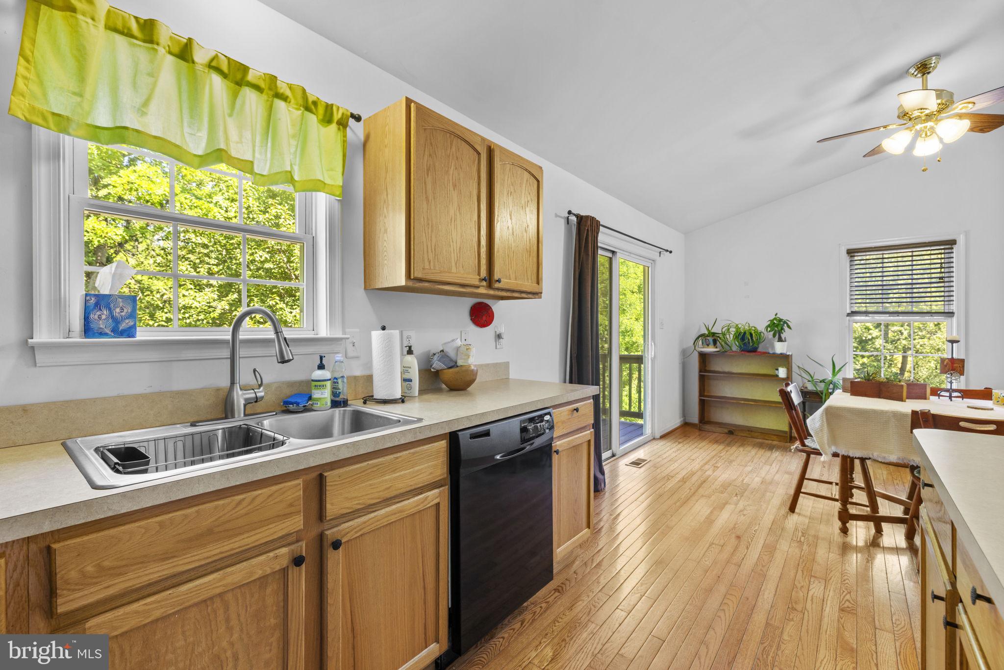 RIVERSIDE ACRES - Residential
