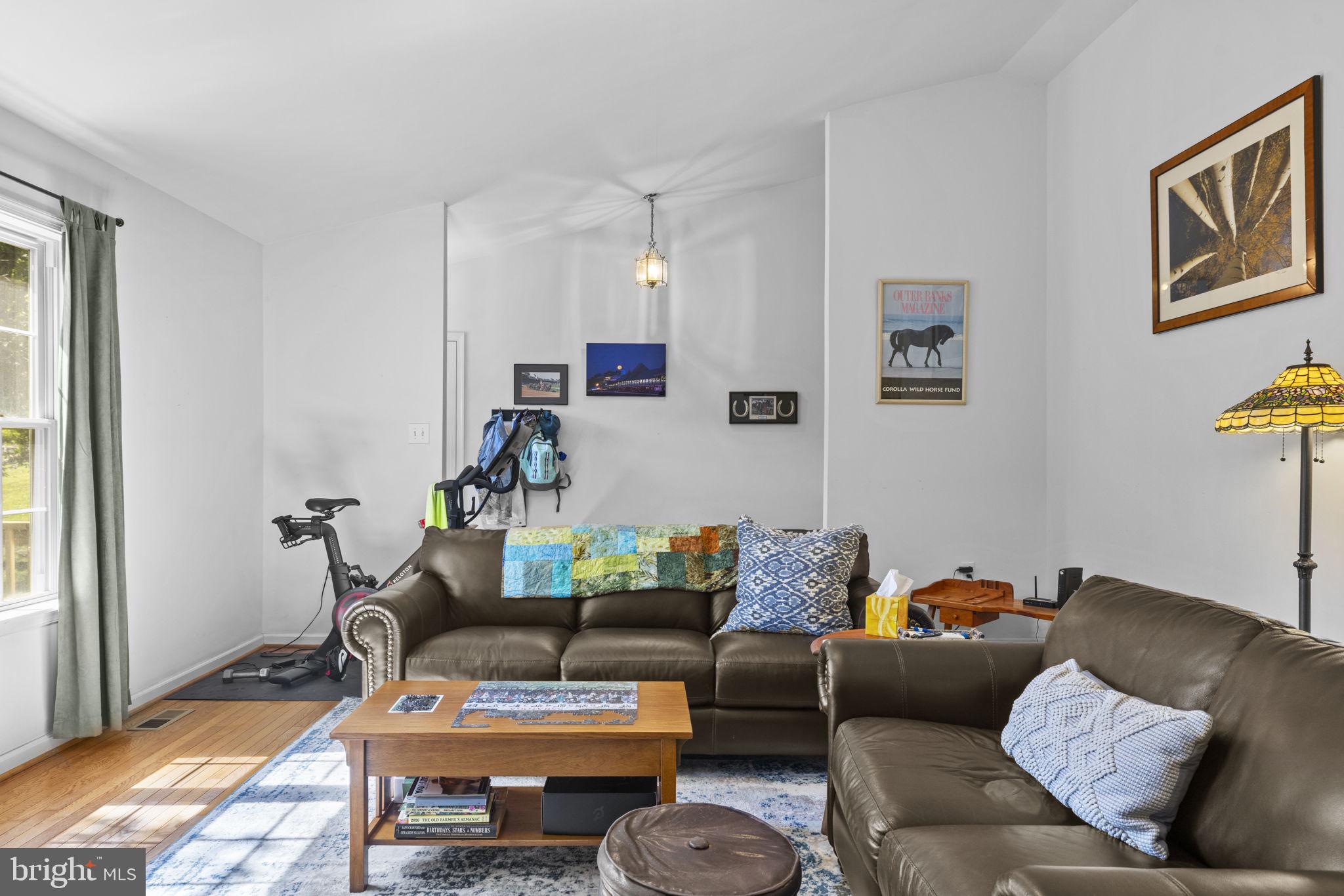 RIVERSIDE ACRES - Residential