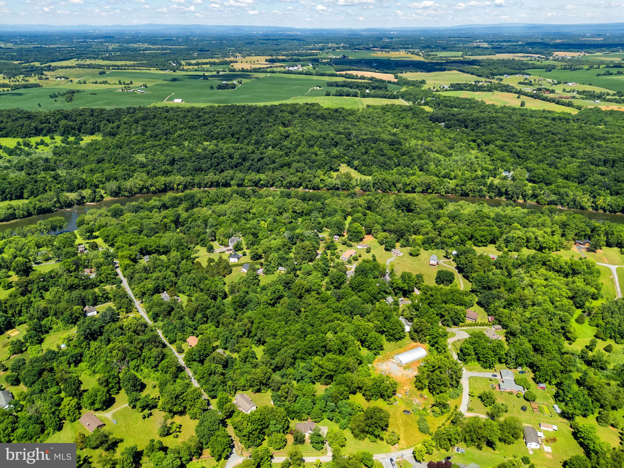 RIVERSIDE ACRES - Residential