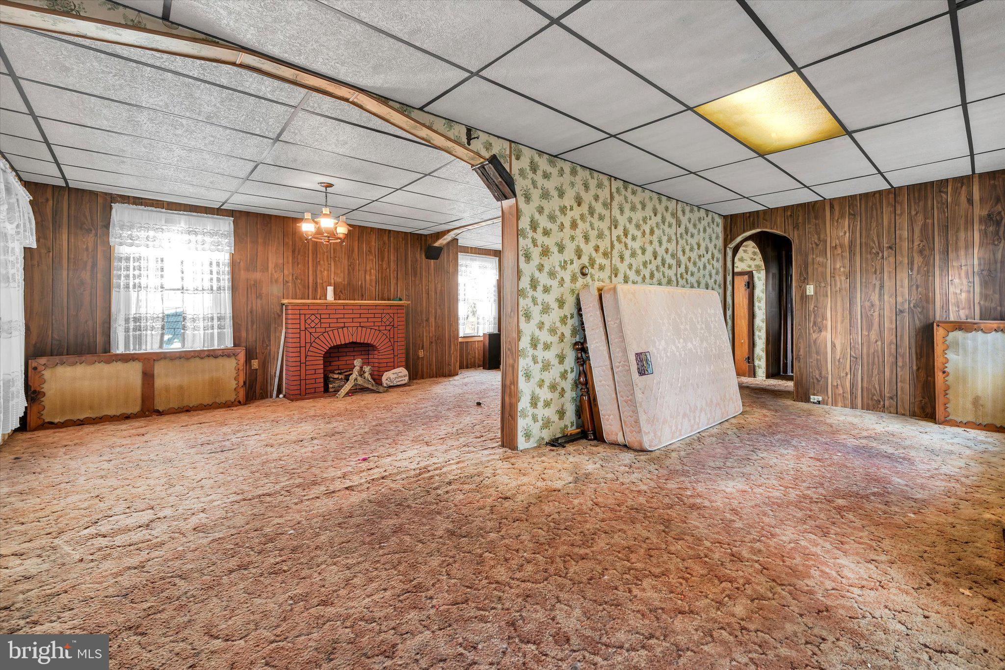 POTTSVILLE - Residential
