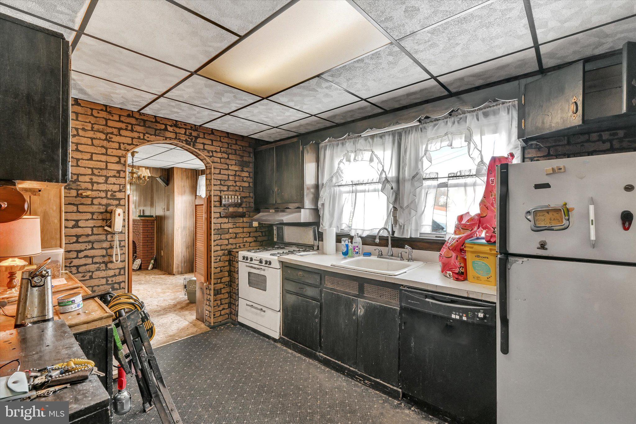 POTTSVILLE - Residential