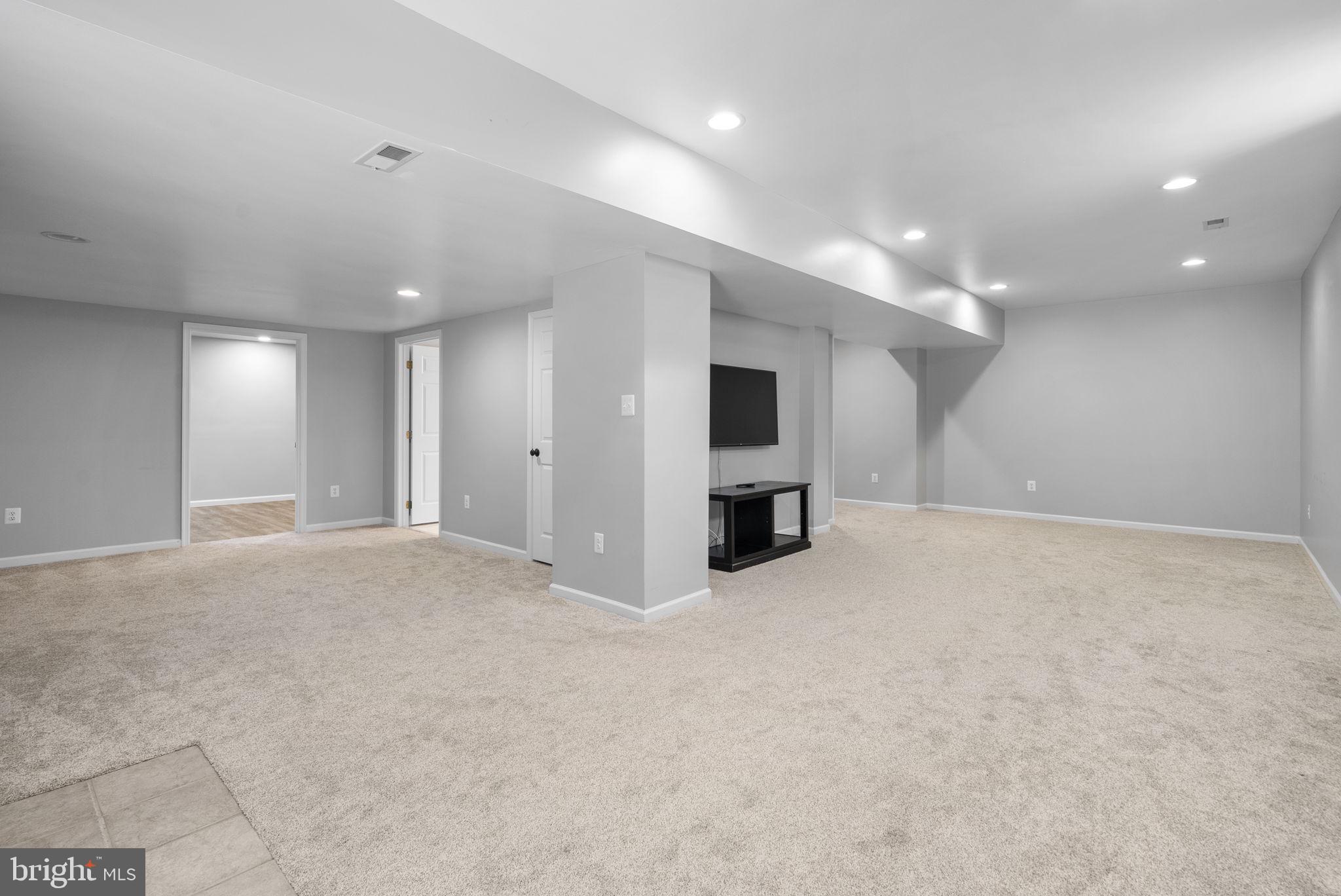 CLARKSVILLE HUNT - Residential