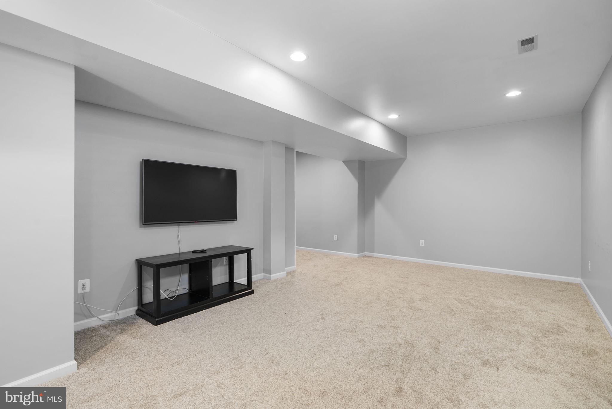 CLARKSVILLE HUNT - Residential