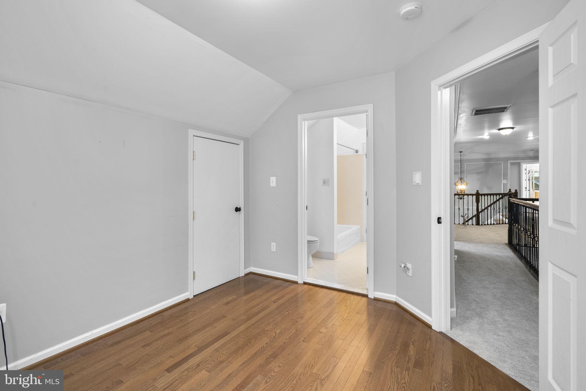 CLARKSVILLE HUNT - Residential