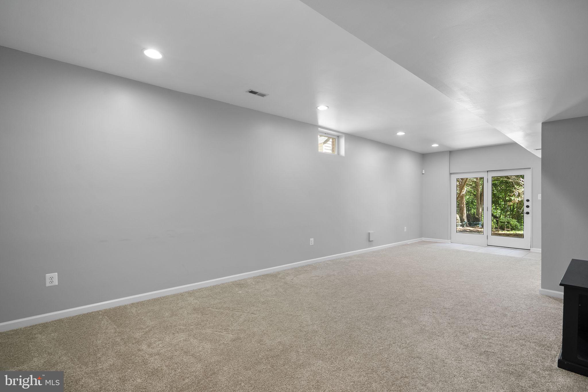 CLARKSVILLE HUNT - Residential