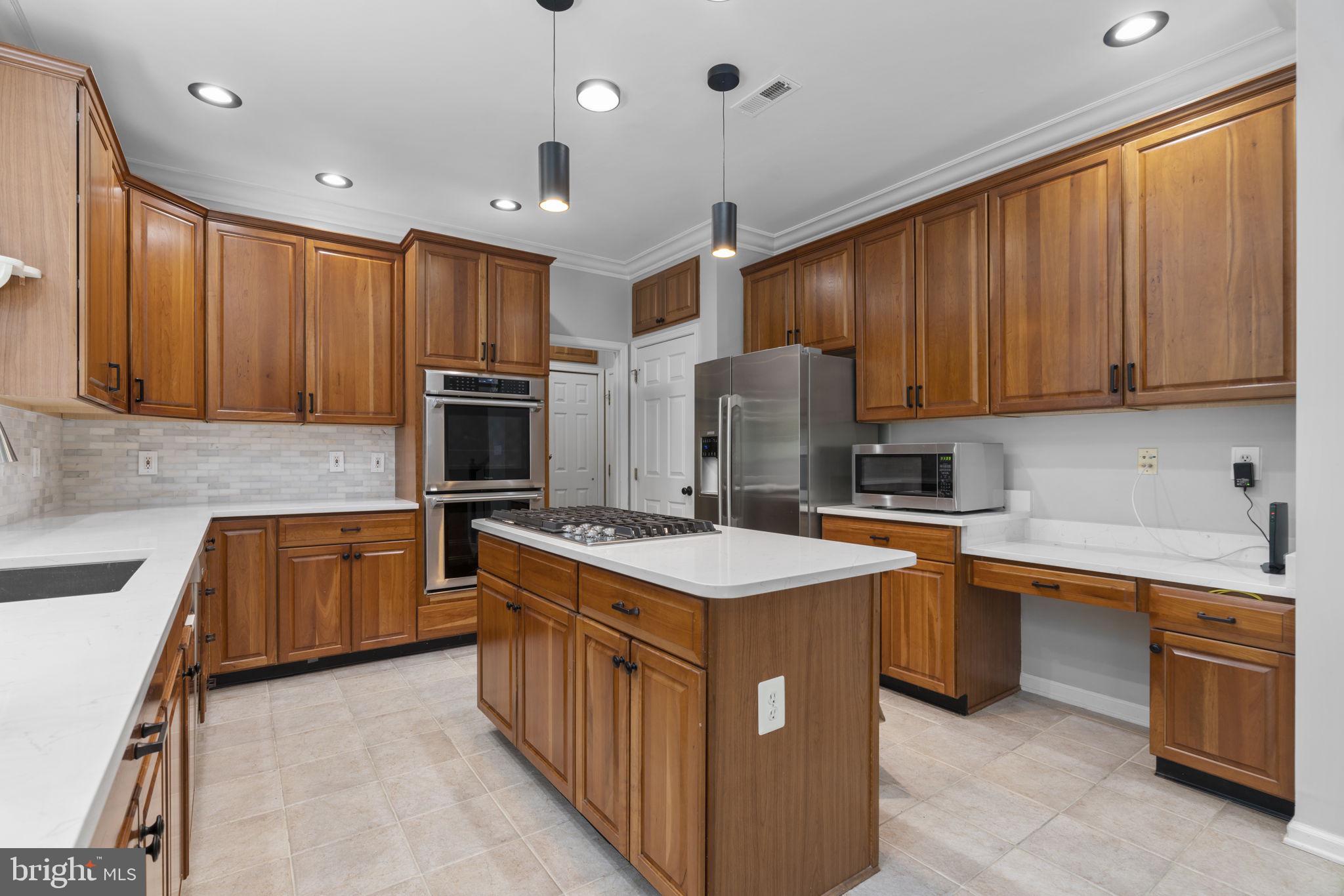 CLARKSVILLE HUNT - Residential