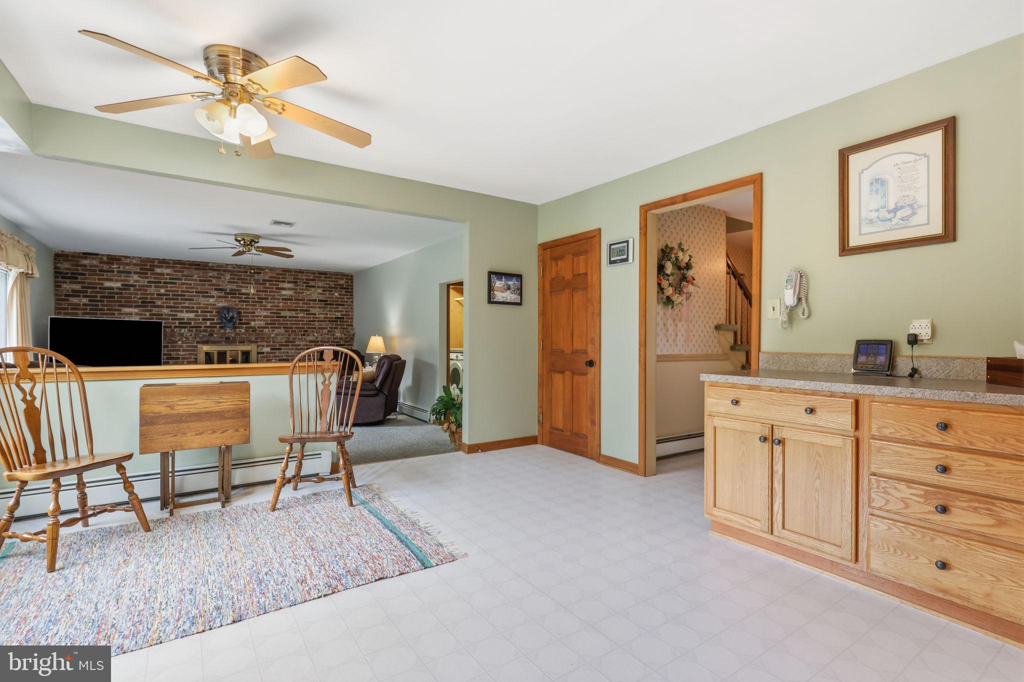 CHESTNUT HILL ACRES - Residential