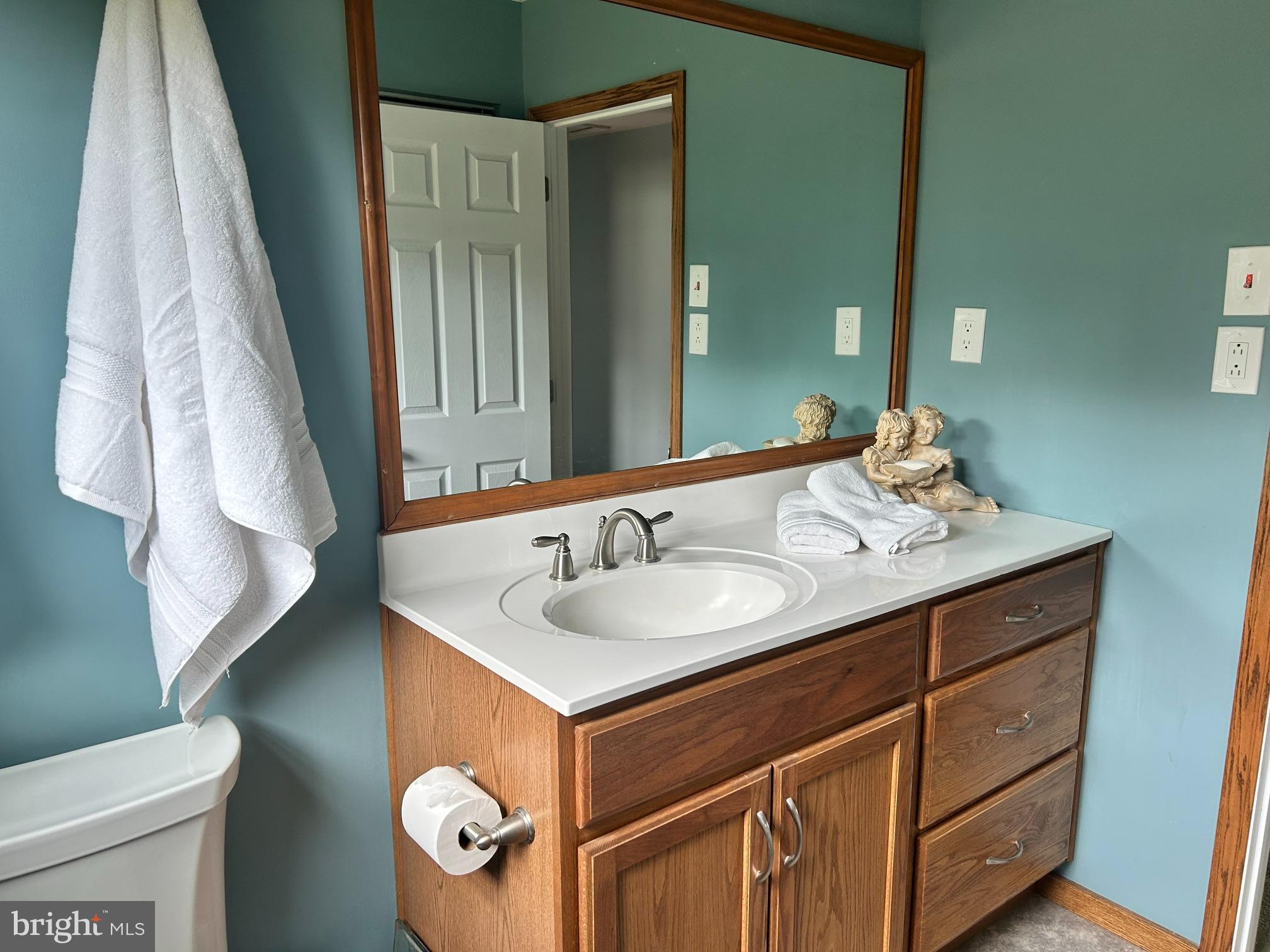 CHESTNUT HILL ACRES - Residential