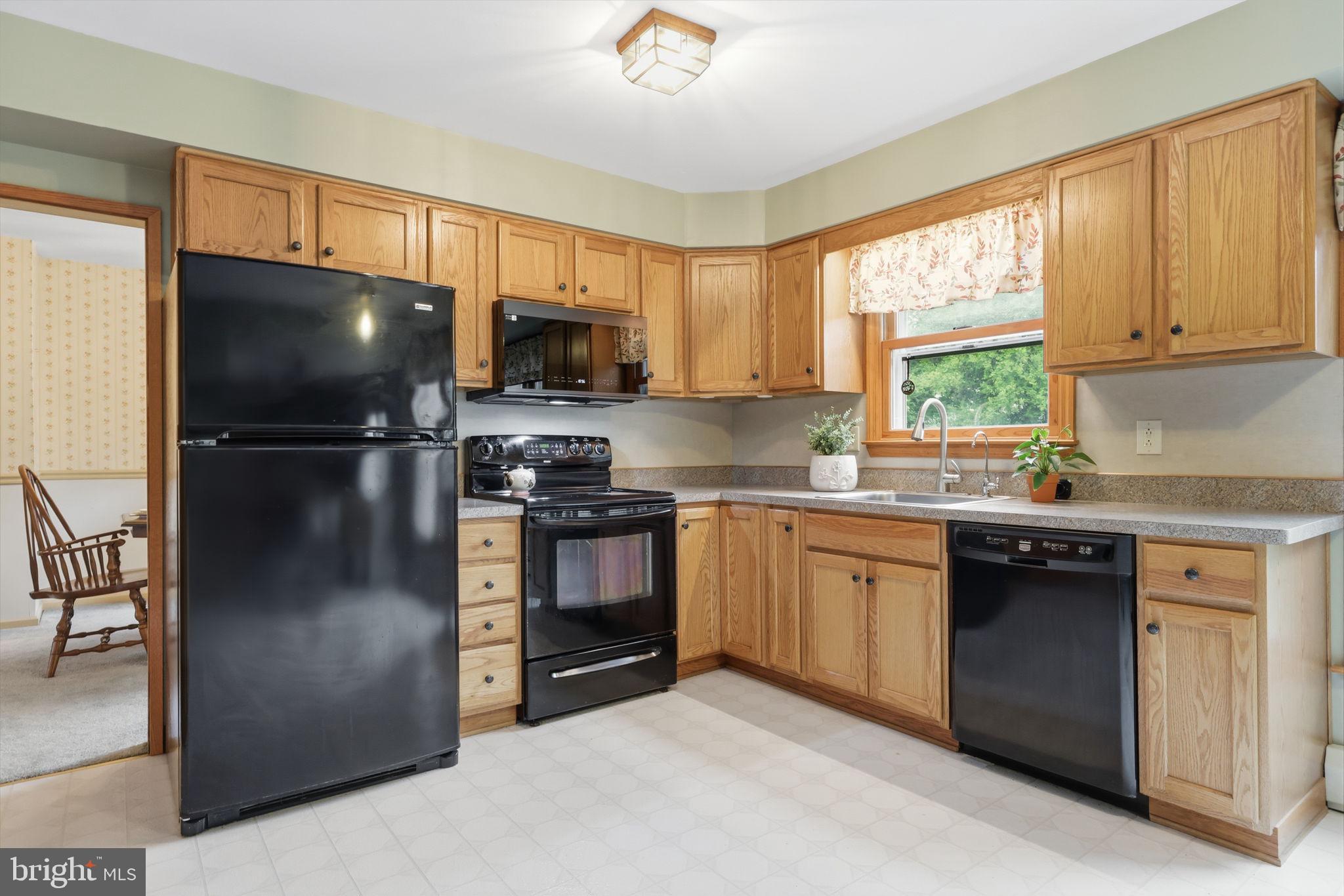 CHESTNUT HILL ACRES - Residential
