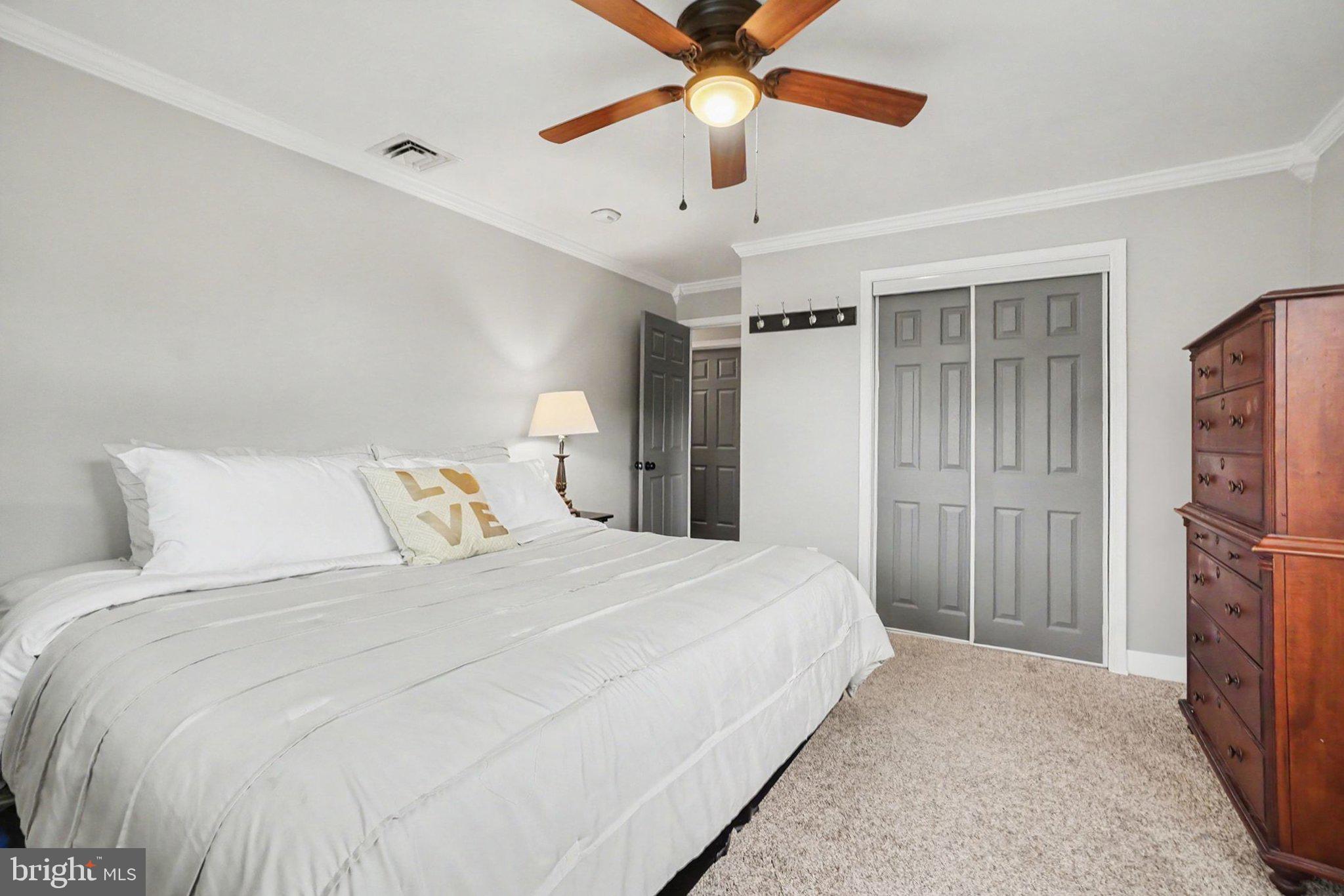 WINDSOR PARK - Residential