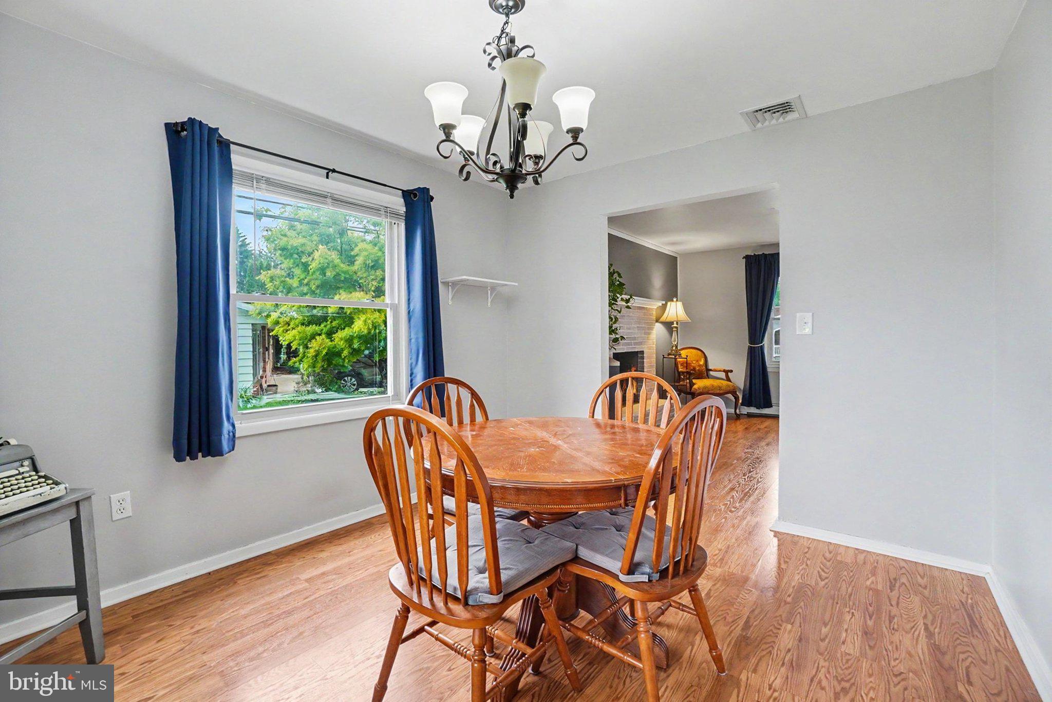 WINDSOR PARK - Residential