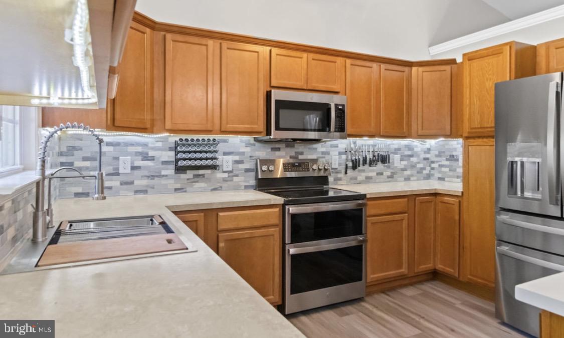 WESTMORELAND SHORES - Residential