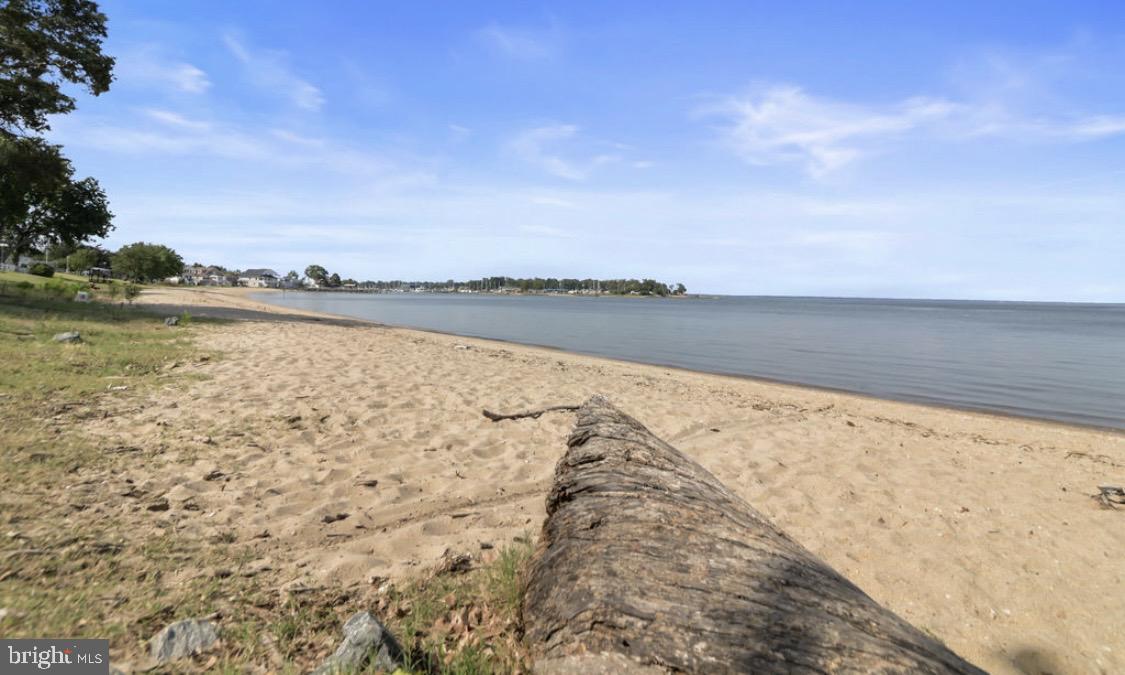 WESTMORELAND SHORES - Residential