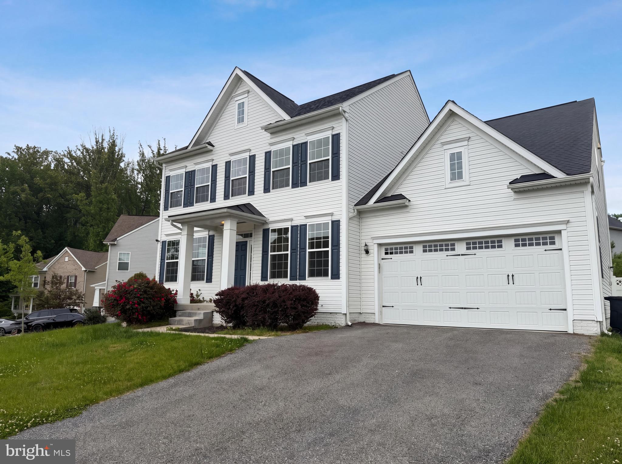 STONEGATE ESTATES - Residential