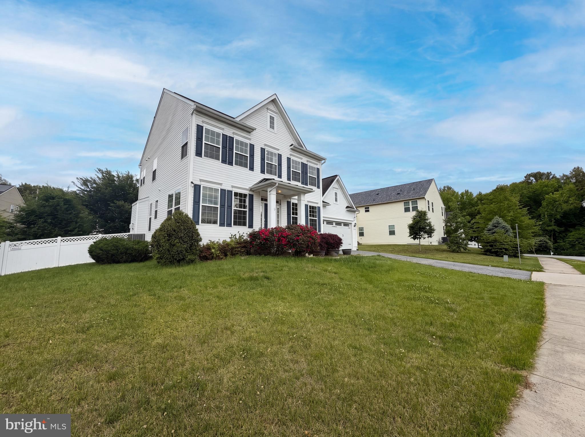 STONEGATE ESTATES - Residential