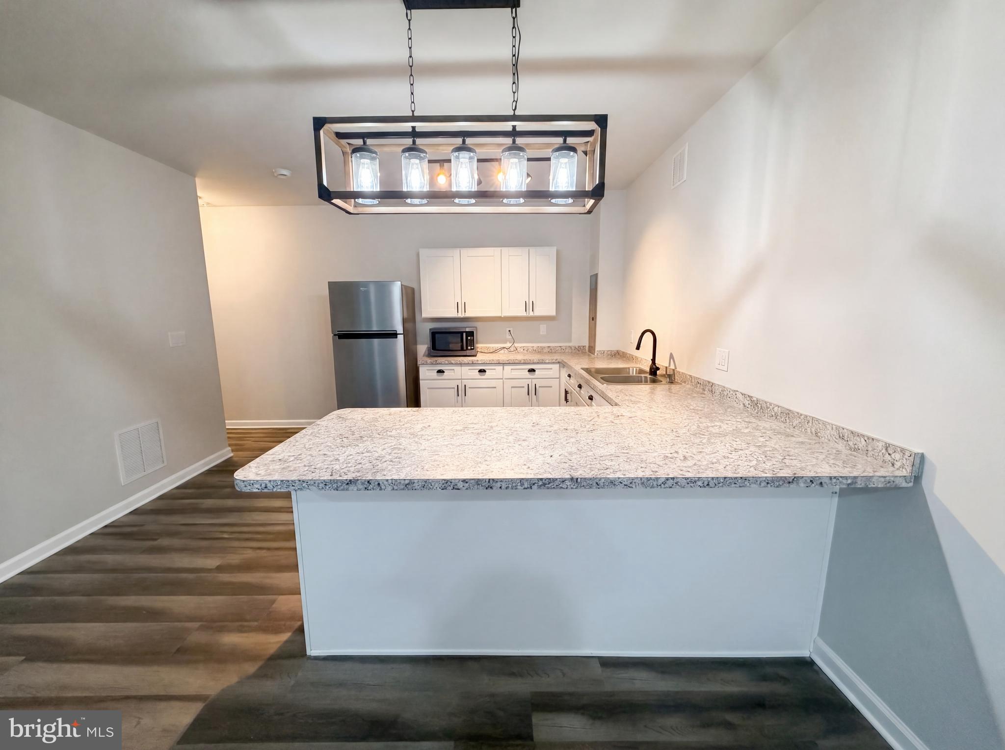 STONEGATE ESTATES - Residential